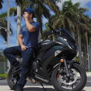 Meet your Posher, Eric